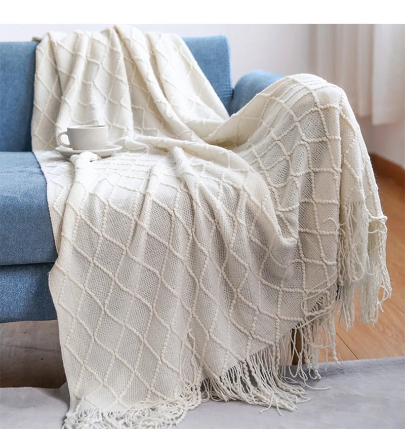 Khaki Chunky Knitted Blanket with Tassels – Luxury Farmhouse Throw for Bed, Sofa, or Travel