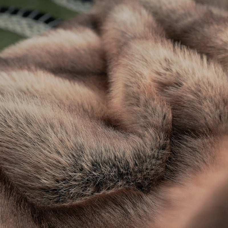 Luxury Faux Fur Blanket – High-End Fox Fur Throw for Bed, Sofa, or Home Décor