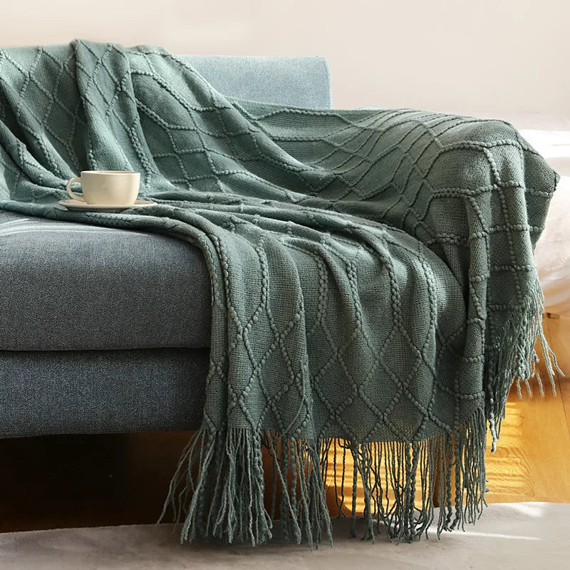 Khaki Chunky Knitted Blanket with Tassels – Luxury Farmhouse Throw for Bed, Sofa, or Travel