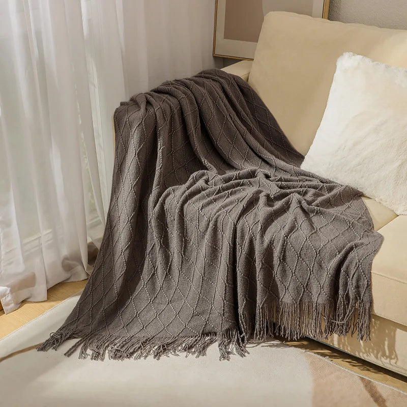 Khaki Chunky Knitted Blanket with Tassels – Luxury Farmhouse Throw for Bed, Sofa, or Travel