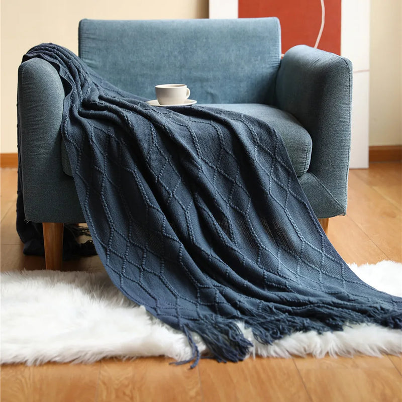 Khaki Chunky Knitted Blanket with Tassels – Luxury Farmhouse Throw for Bed, Sofa, or Travel